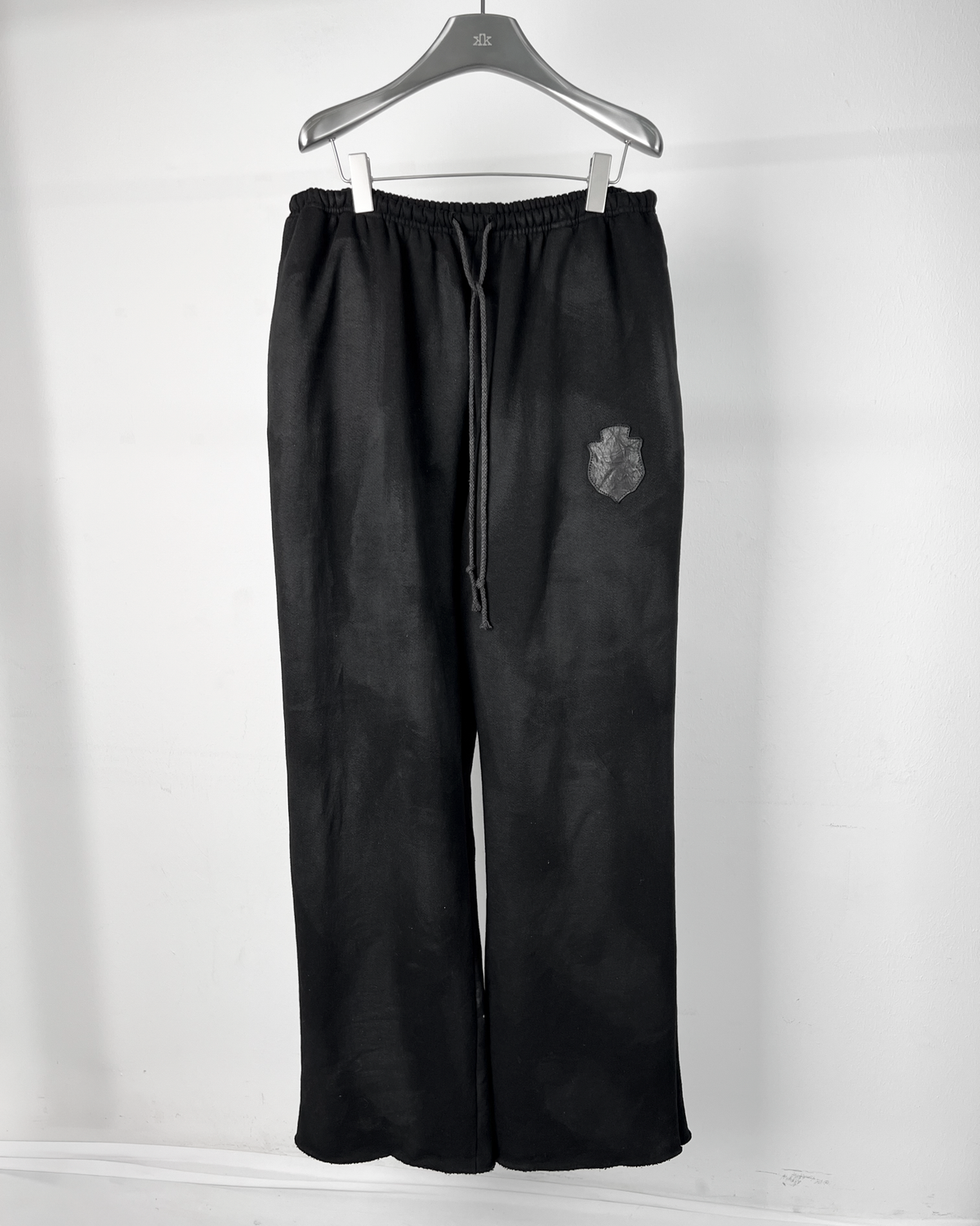 lamb crest sweatpant - overdyed black